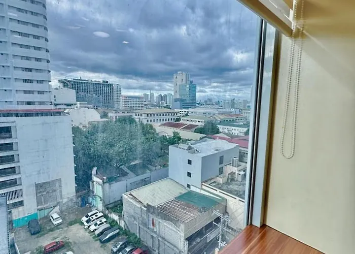 Metro Luxe Near Doj Embassy And St Lukes * Manila